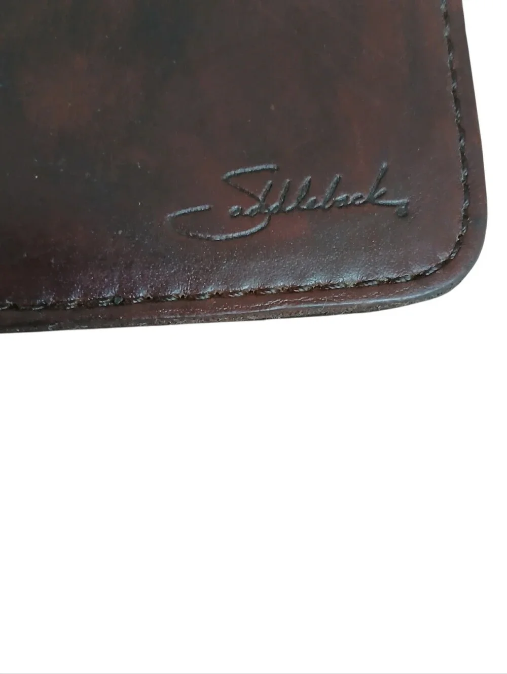Saddleback Leather Company Rugged Bifold Wallet Dark Brown Heavy Stitch Logo